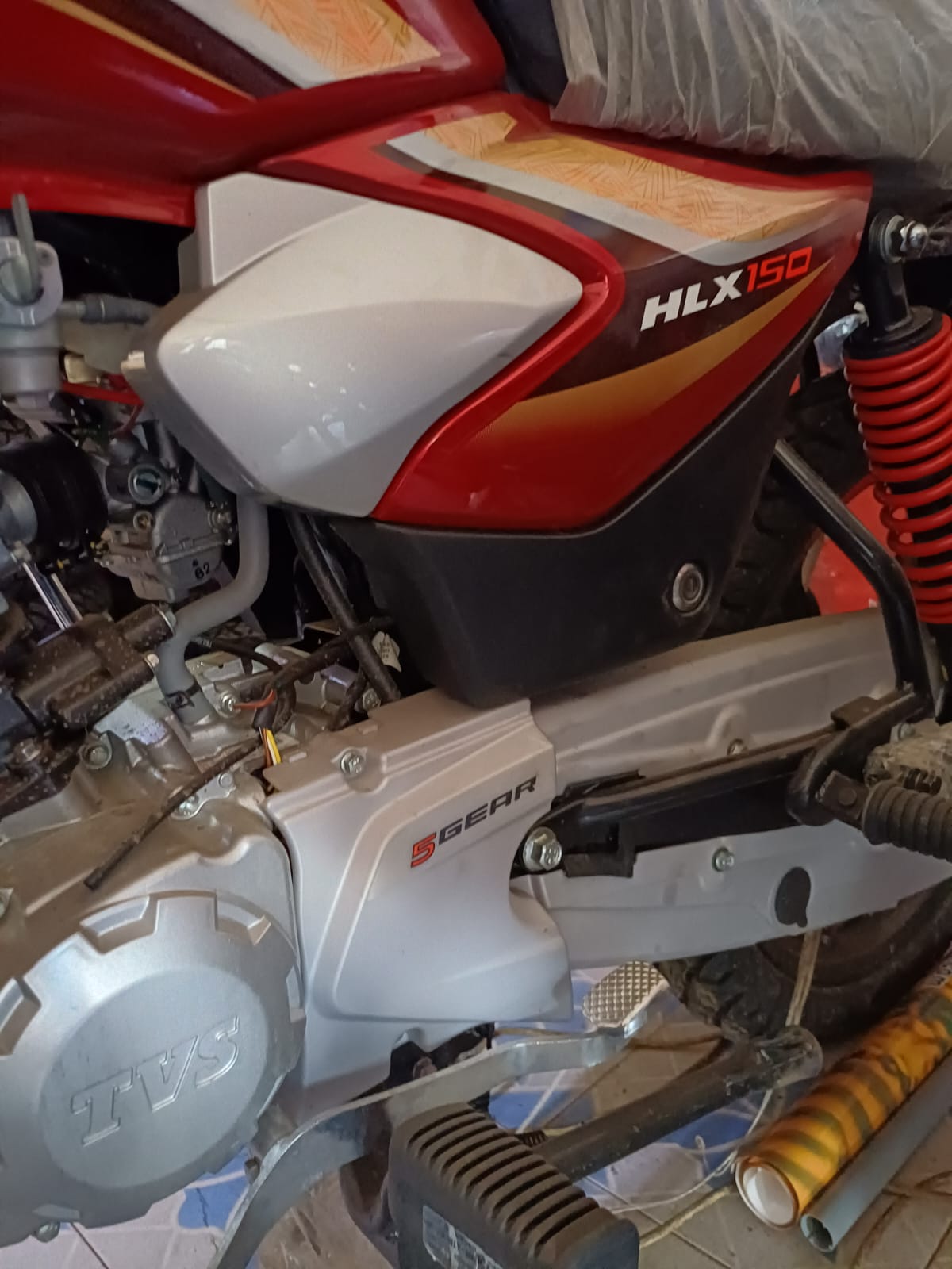 TVS Motorcycle HLX 150 5G - Image 3
