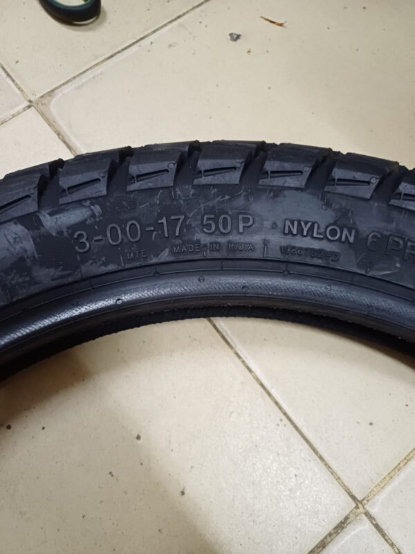 MRF TYRE 3.00-17 MOGRIP MOTO-D N6 - Image 2