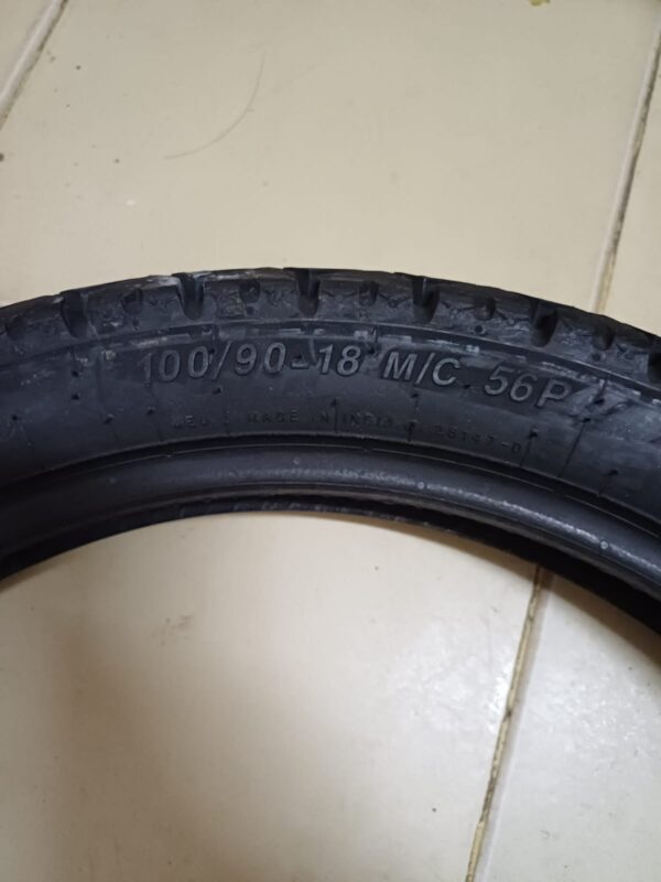 MRF Tyre Rear 100/90-18 56P MGP MET TL - Image 3